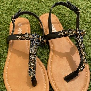 Brand new Women’s Sandals